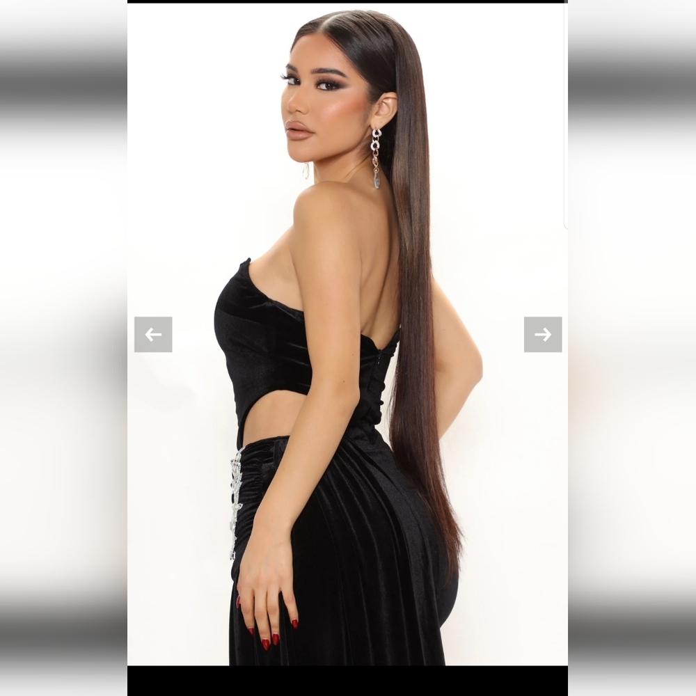 Dress - Picture 4 of 4